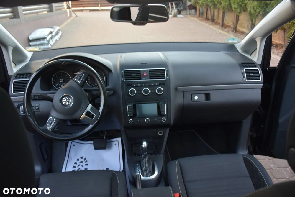 Volkswagen Touran 2.0 TDI DPF BlueMotion Technology DSG Cup - 14