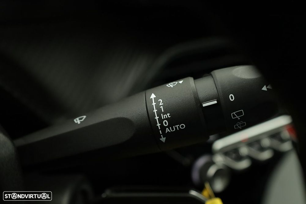 Peugeot 2008 1.2 Allure - 18