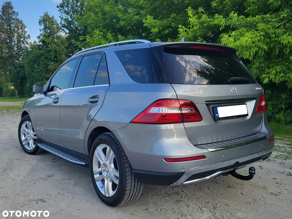 Mercedes-Benz ML 250 BlueTec 4-Matic - 4