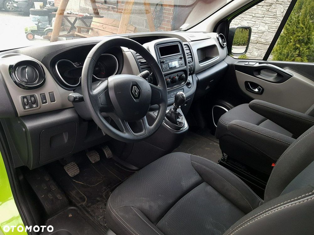 Renault Trafic - 21