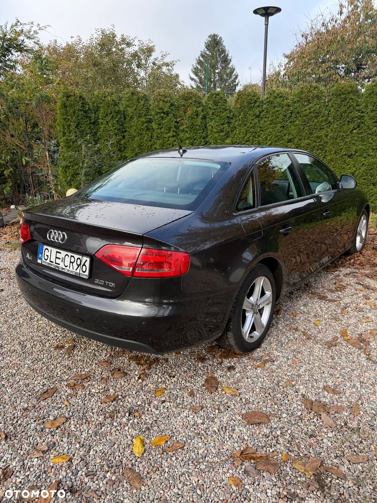 Audi A4 Limousine - 9