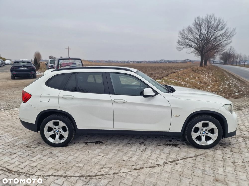 BMW X1 sDrive18d xLine - 8