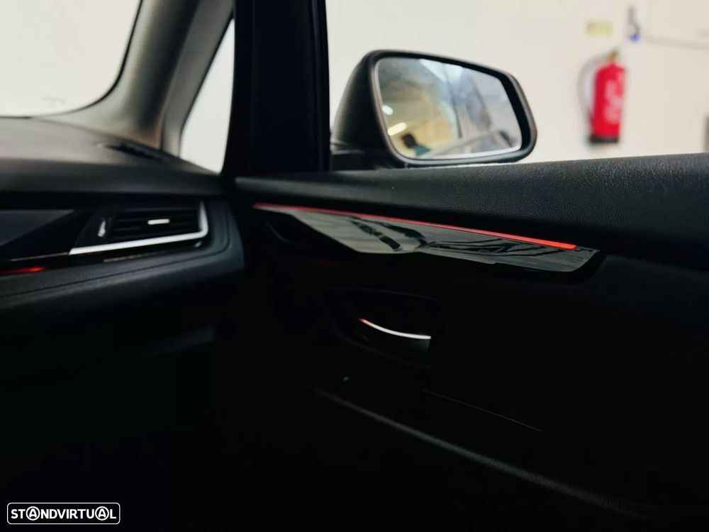 BMW 216 Active Tourer d Line Sport - 37