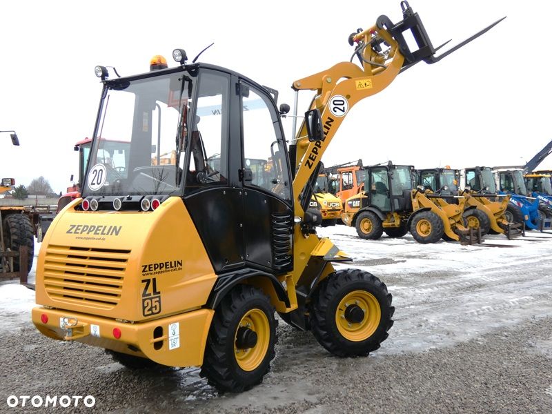 Zeppelin ZL25 ( Atlas AR320 ) 2024r / Powystawowa z Niemiec / Miniładowarka / - 38