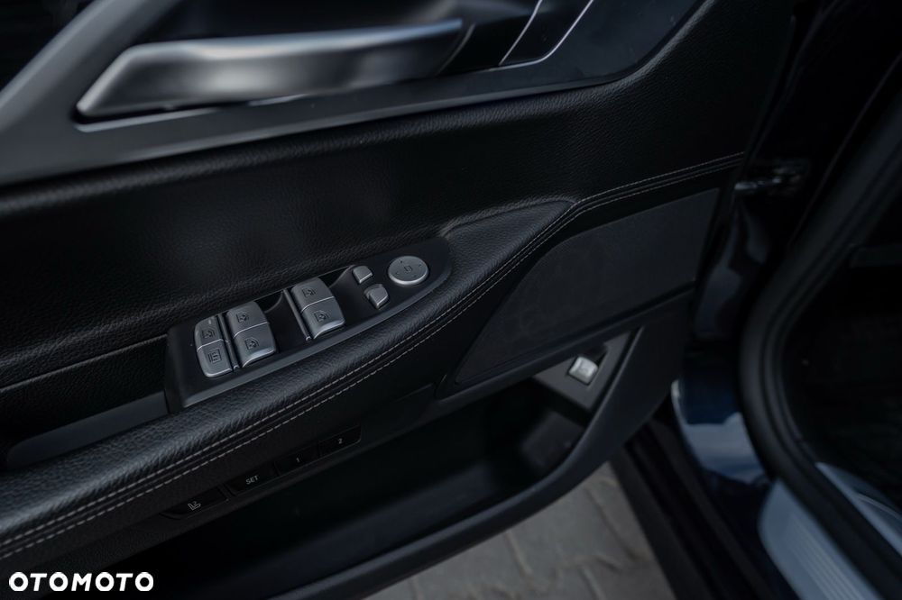 BMW Seria 7 - 37