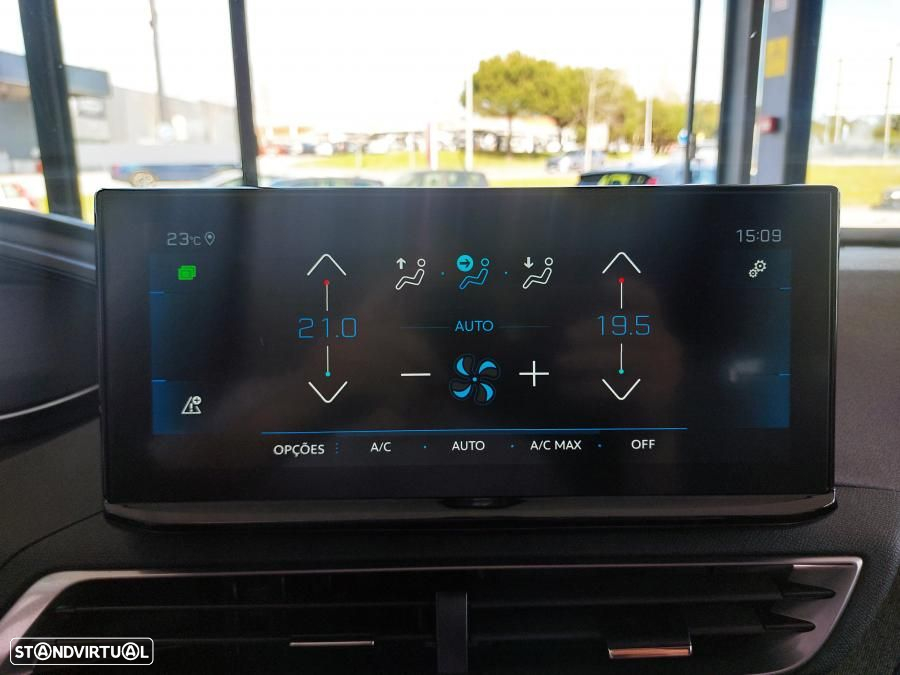 Peugeot 5008 1.2 PureTech Allure EAT8 - 29