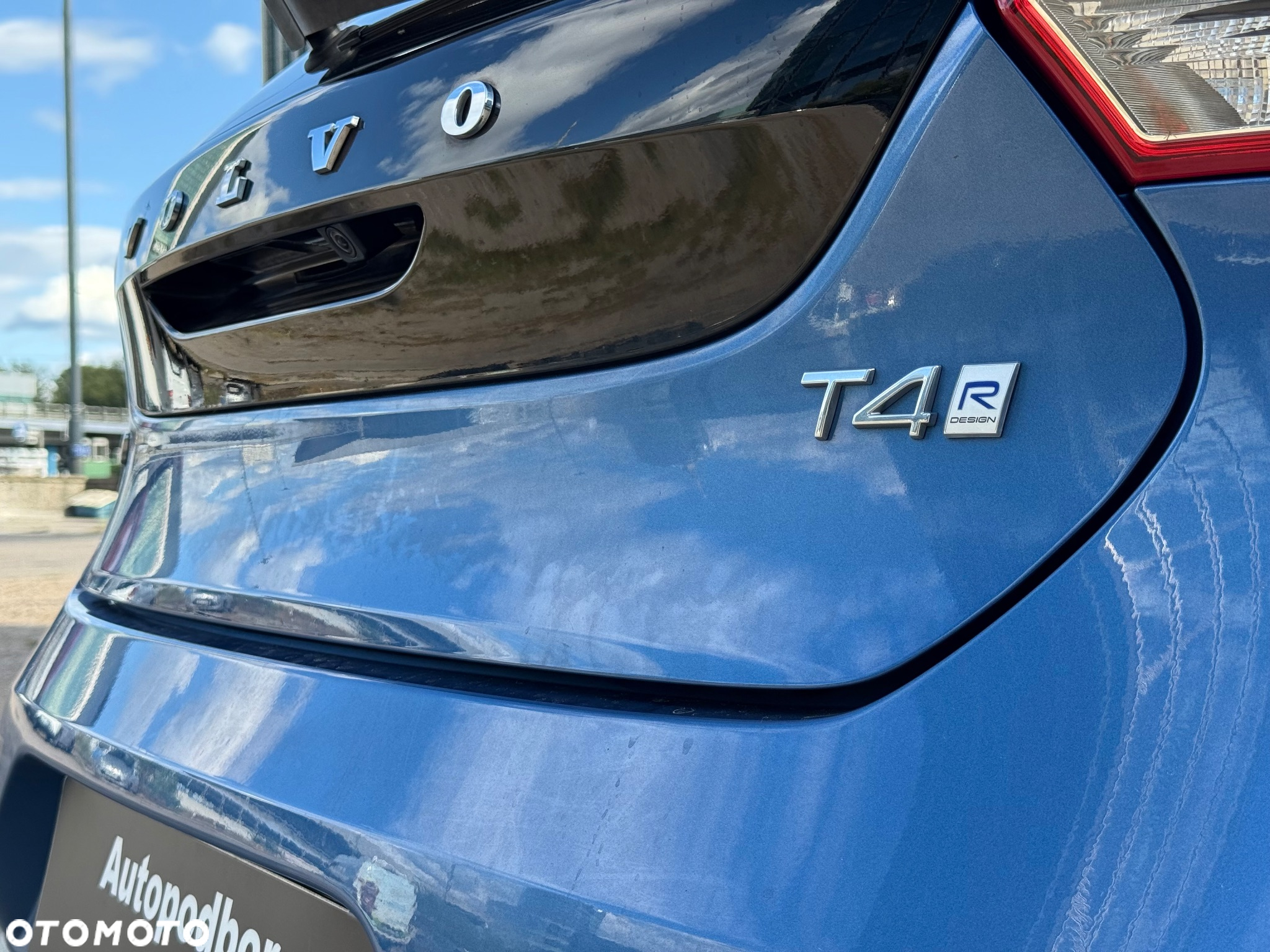 Volvo V40 T4 Drive-E R-Design Momentum - 25