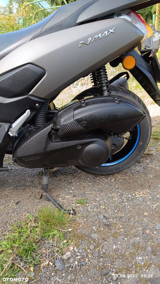 Yamaha NMAX - 7