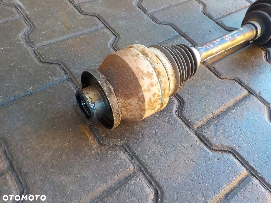 VW T5 LIFT 2.0 TDI 6 BIEGÓW PÓŁOŚ LEWA PRZEGUB 7E0407271E - 2