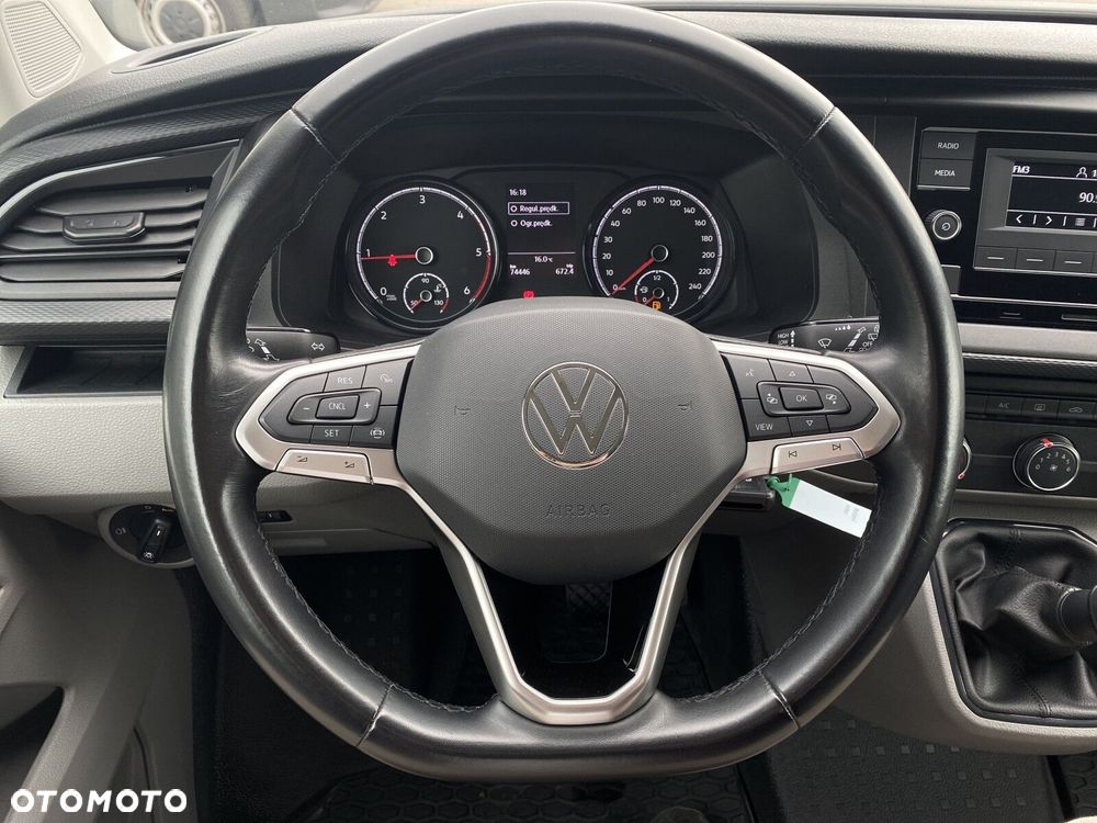Volkswagen Transporter T6.1 - 15