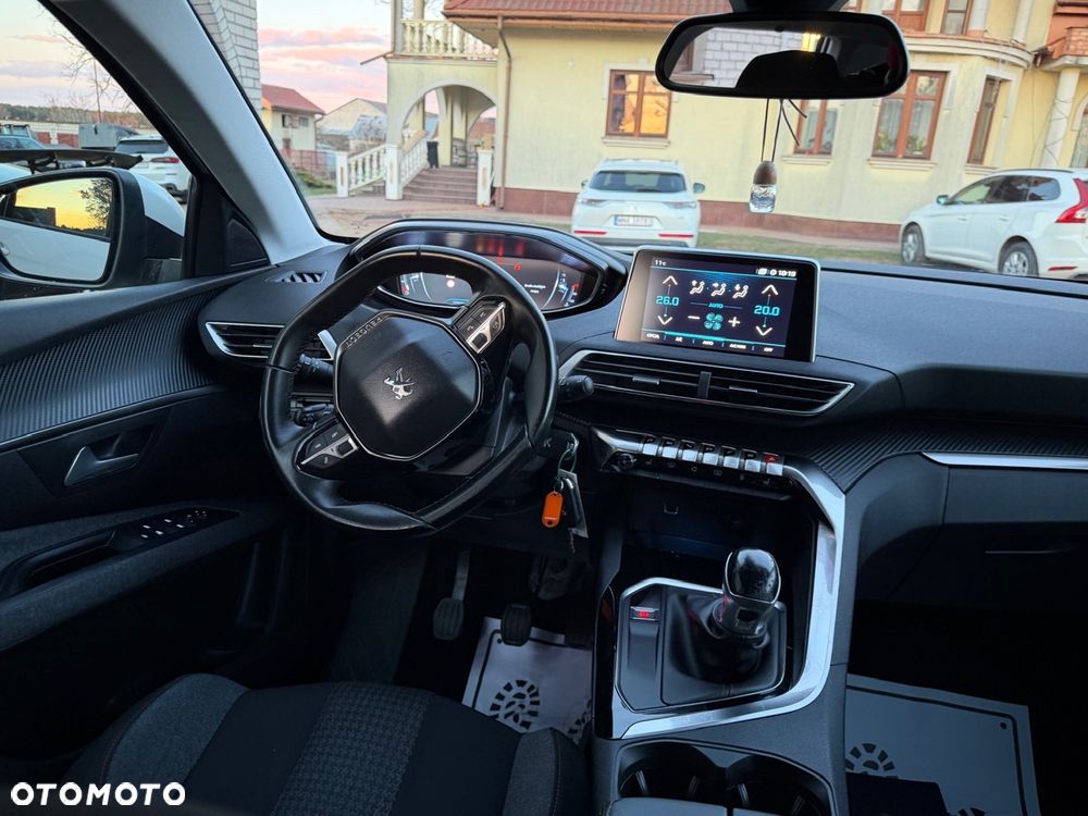 Peugeot 5008 - 17