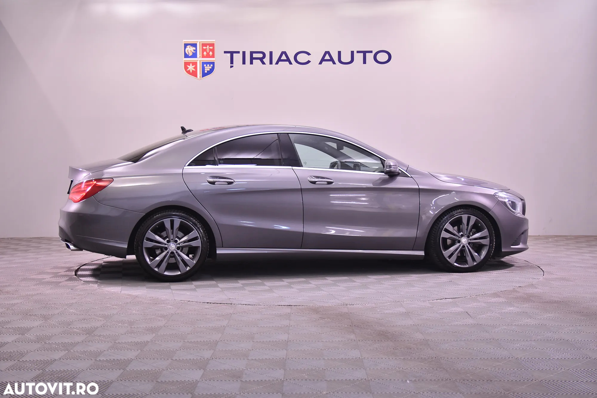 Mercedes-Benz CLA 220 d Aut. - 6