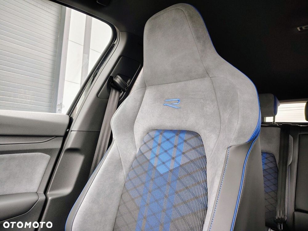 Volkswagen Golf Variant 2.0 TSI 4Motion R - 19