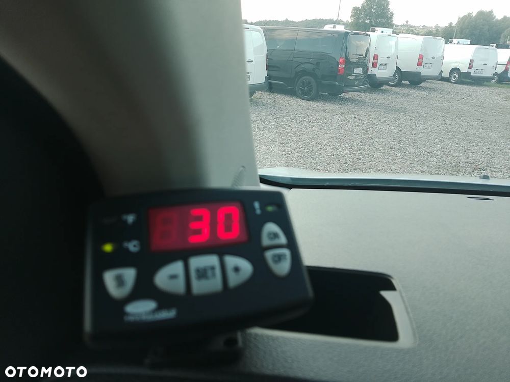 Toyota Proace Verso L2 Expert Scudo Jumpy Vivaro Maxi Izoterma Chłodnia Mroźnia minus 20st 220V dwie komory mobilna ściana 3os 2Eupal - 31
