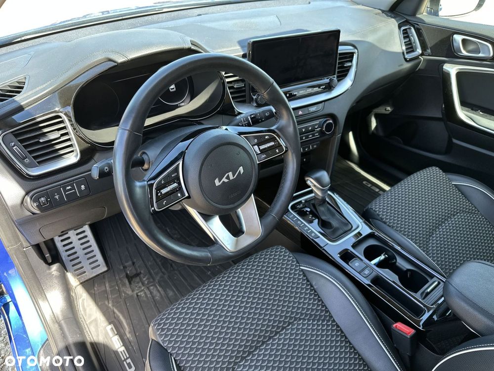 Kia Ceed - 9