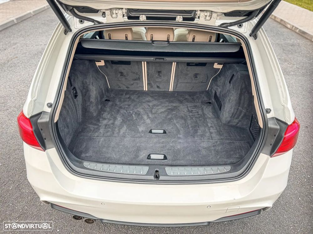 BMW 320 d Pack M Auto - 11