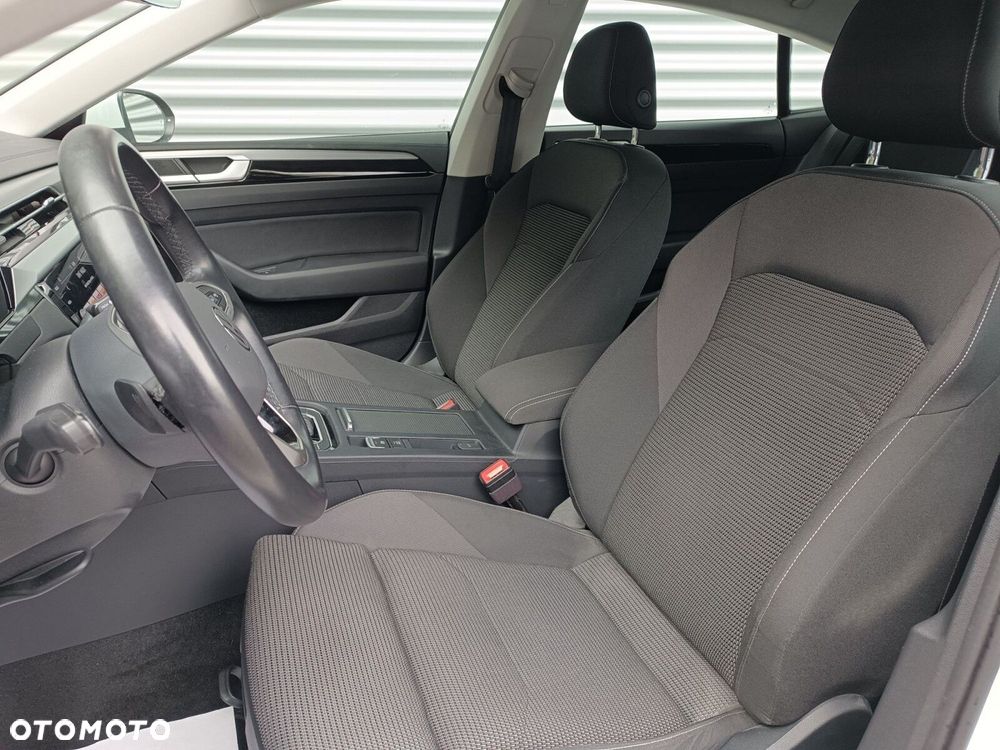 Volkswagen Arteon 2.0 TSI Essence DSG - 29