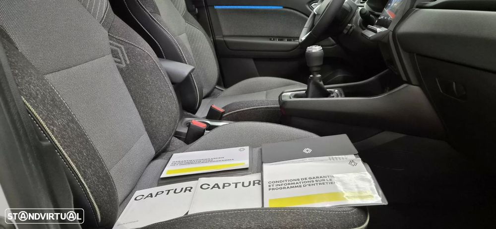 Renault Captur 1.0 TCe Techno - 37