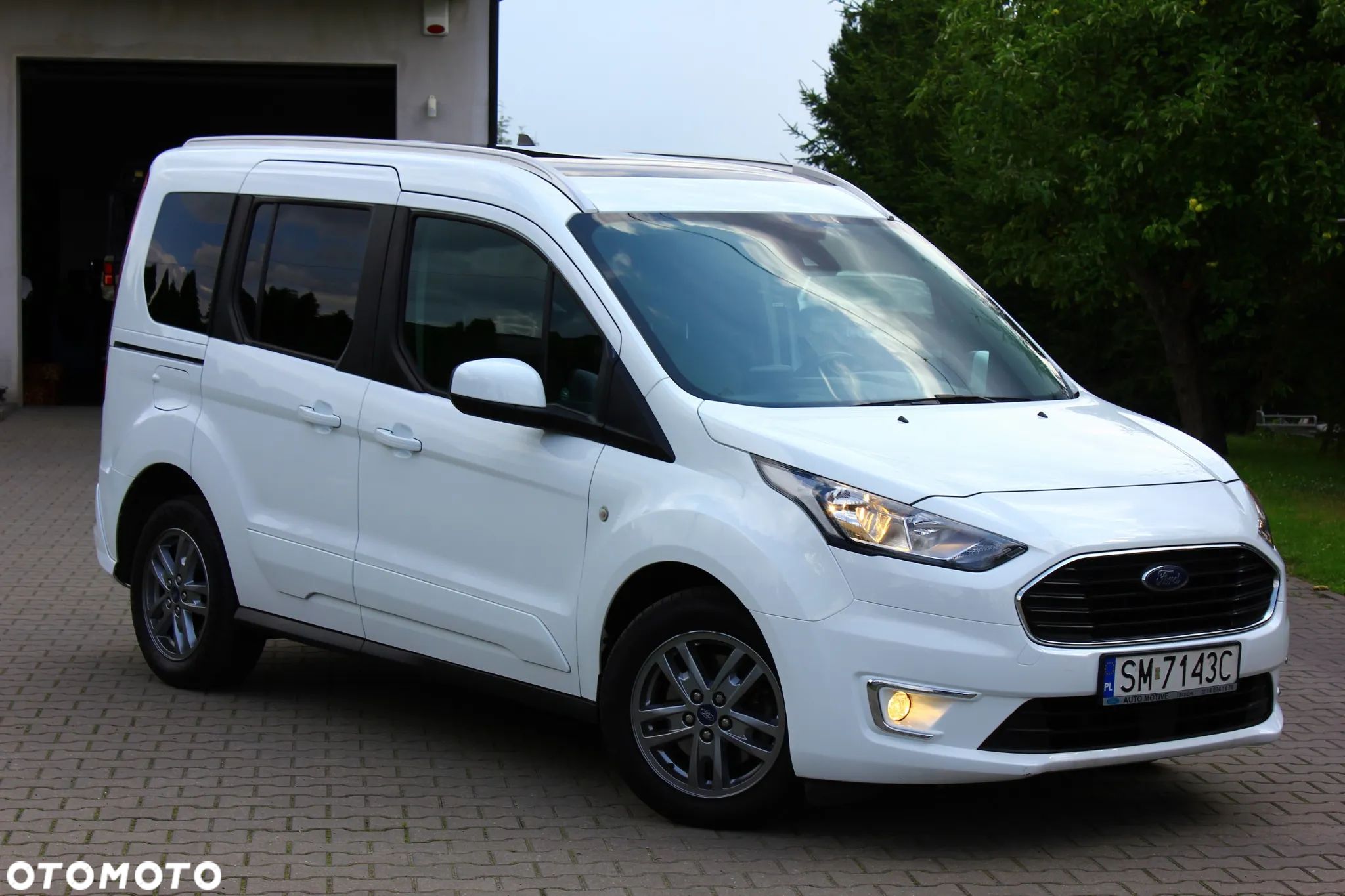 Ford Tourneo Connect 1.5 EcoBlue Titanium - 1