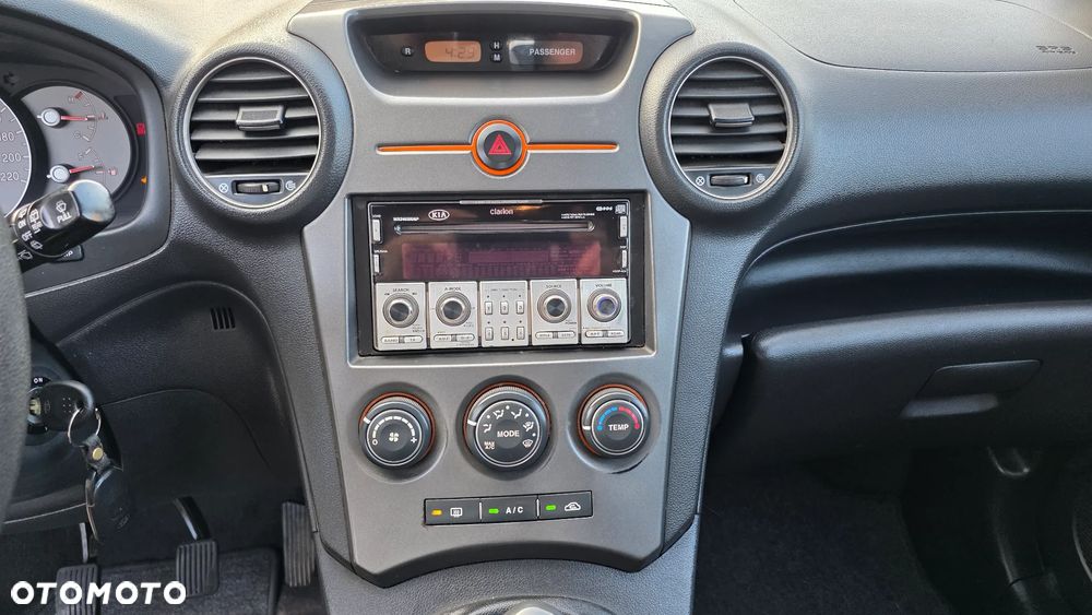 Kia Carens 2.0 CVVT EX Top - 21