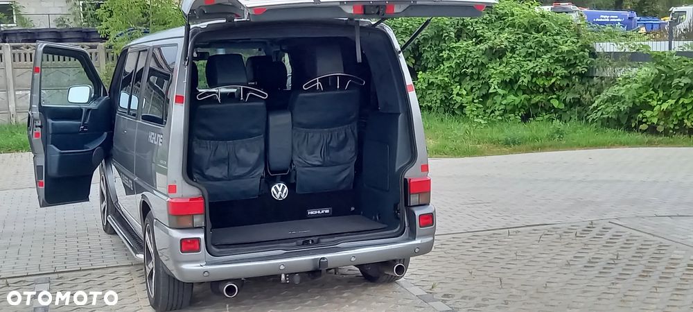 Volkswagen Caravelle - 20