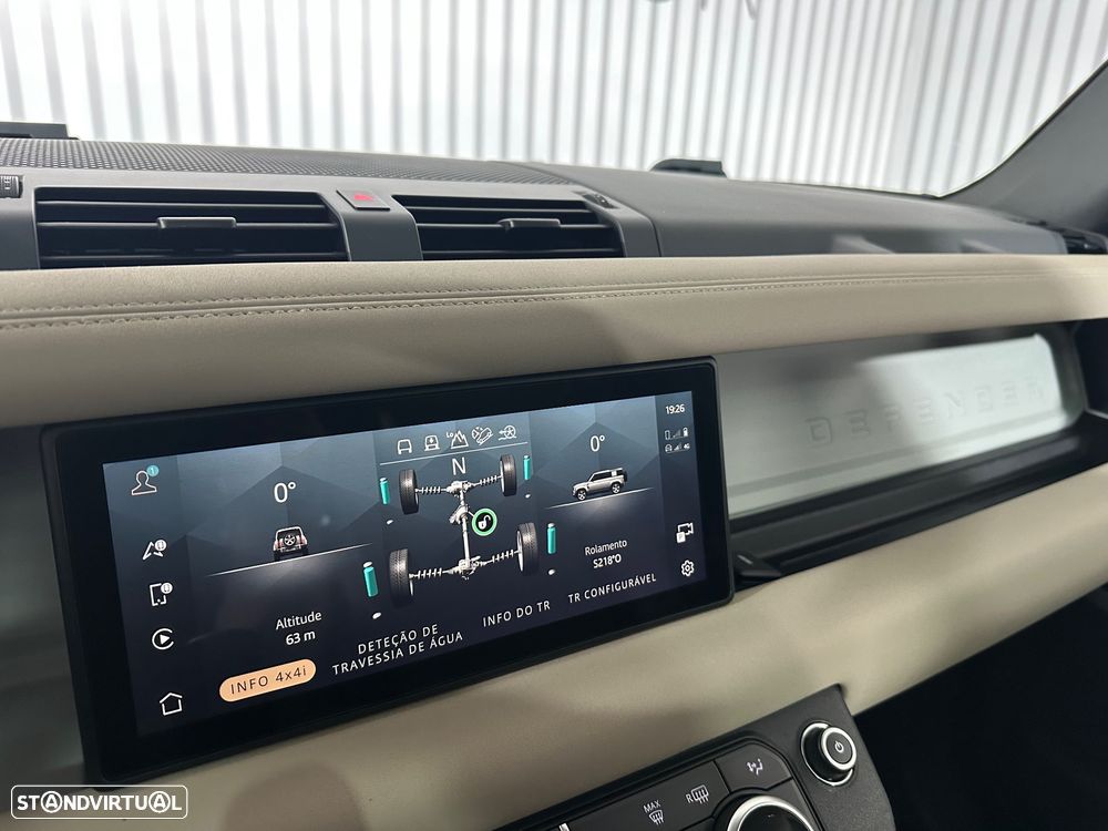 Land Rover Defender 3.0 I6 110 AWD X-Dynamic S - 31