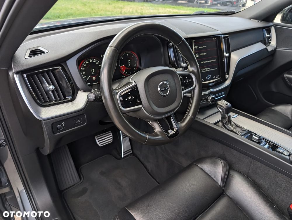 Volvo XC 60 D4 R-Design - 21