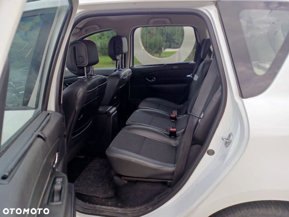 Renault Scenic - 8