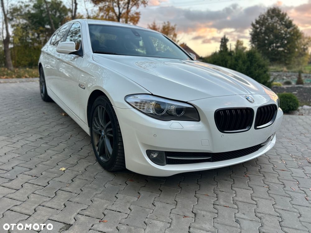 BMW 5 Series 2011 photo 4
