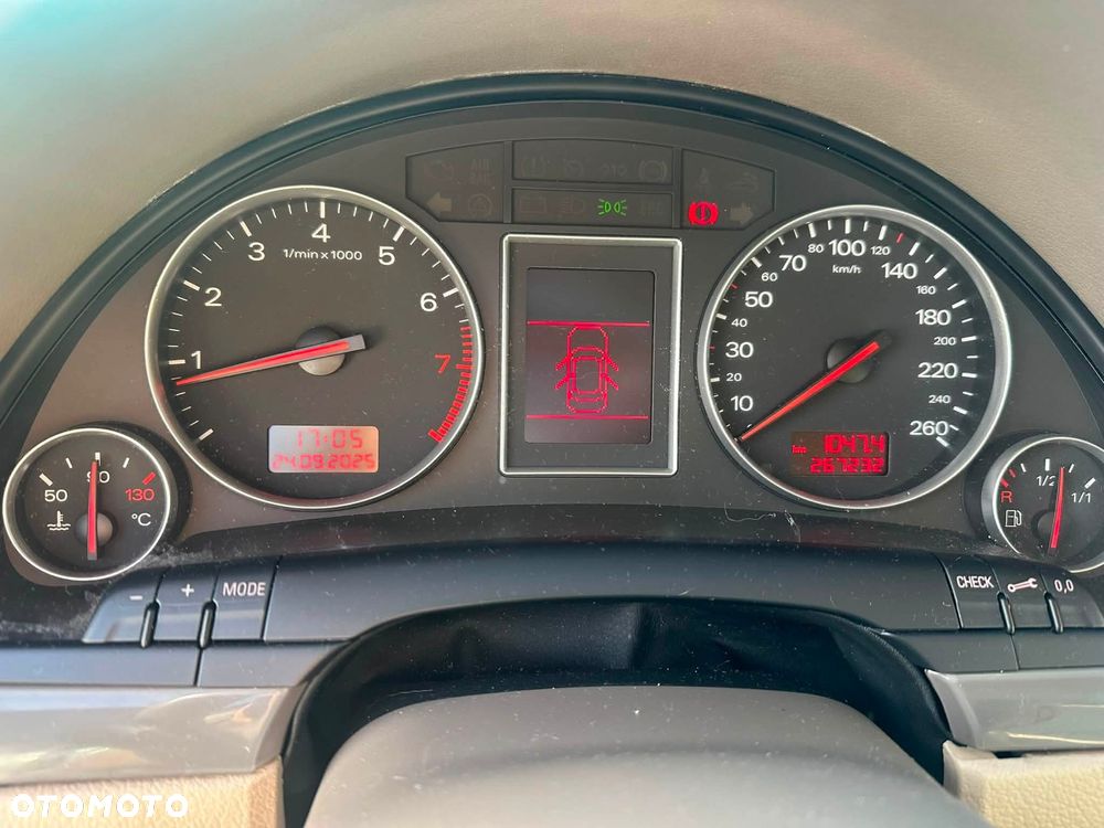 Audi A4 Avant - 11