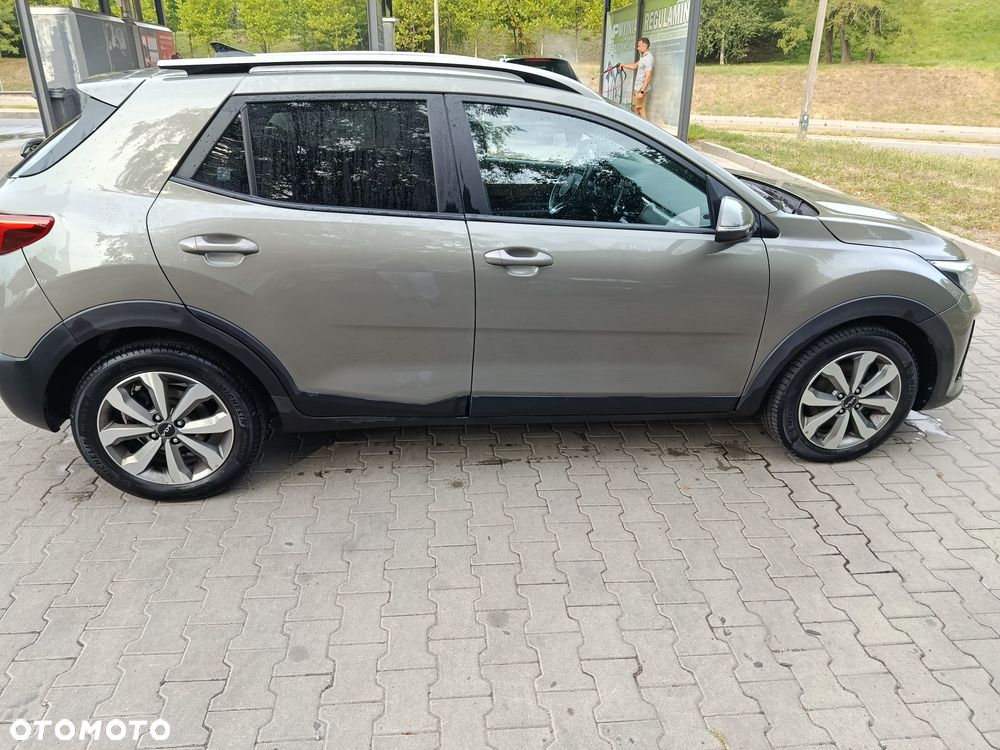 Kia Stonic - 2