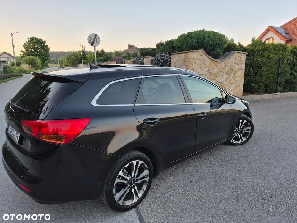 Kia Ceed 1.6 CRDi 128 Platinum Edition - 12