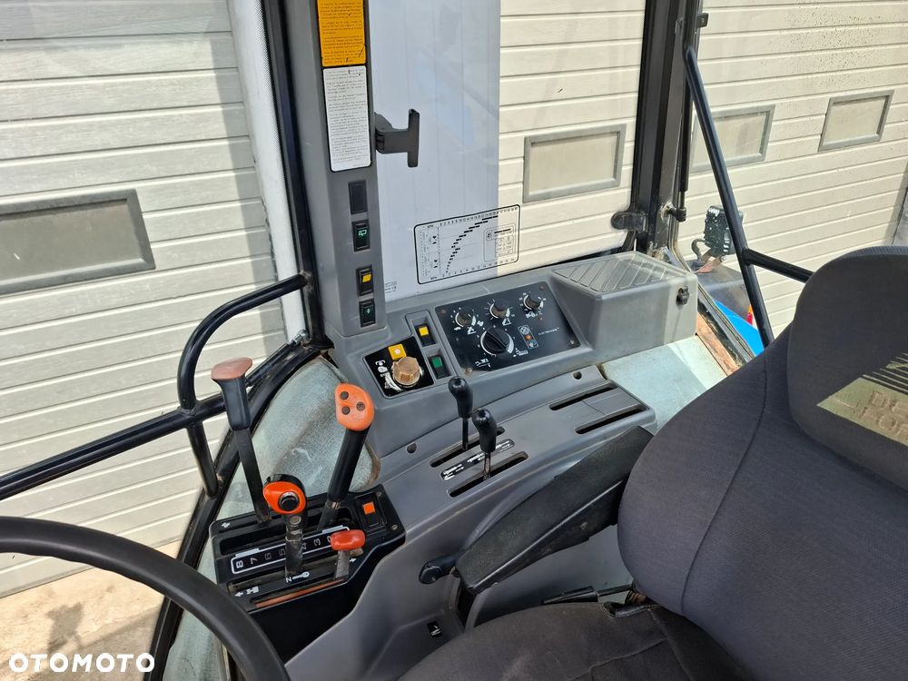 New Holland 7840 - 6
