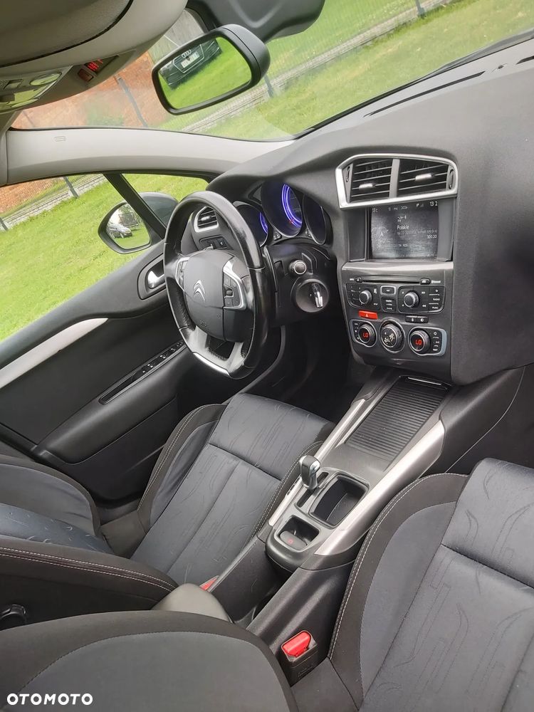 Citroën C4 e-HDi 115 ETG6 Exclusive - 22