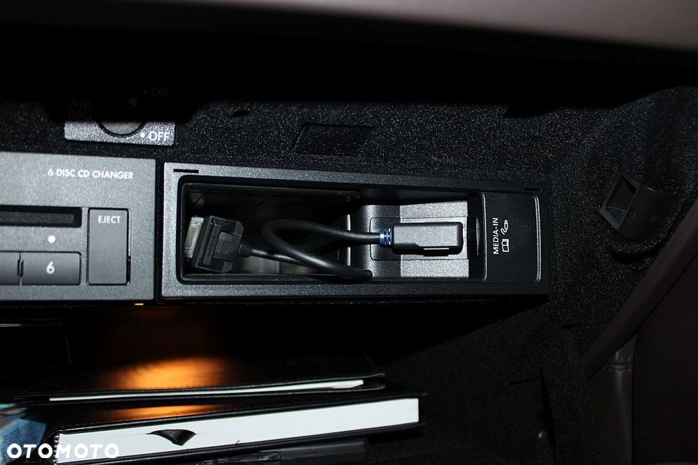 Bentley Continental GT - 32