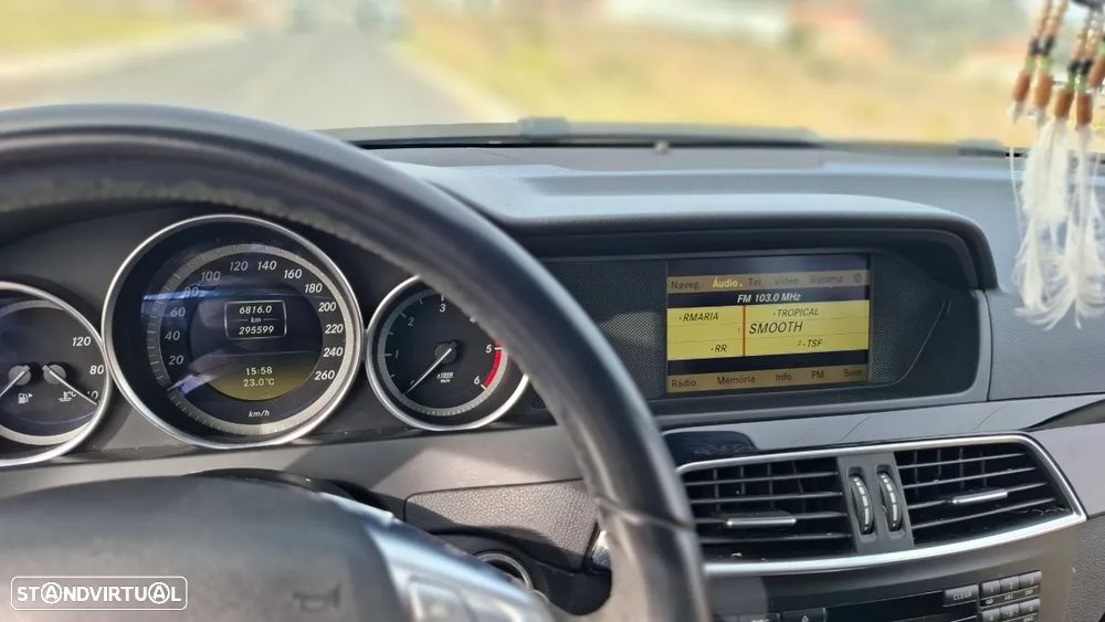 Mercedes-Benz C 200 - 12