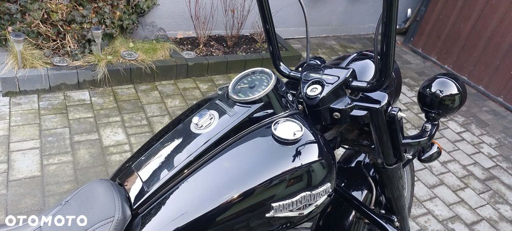 Harley-Davidson Touring Road King - 14