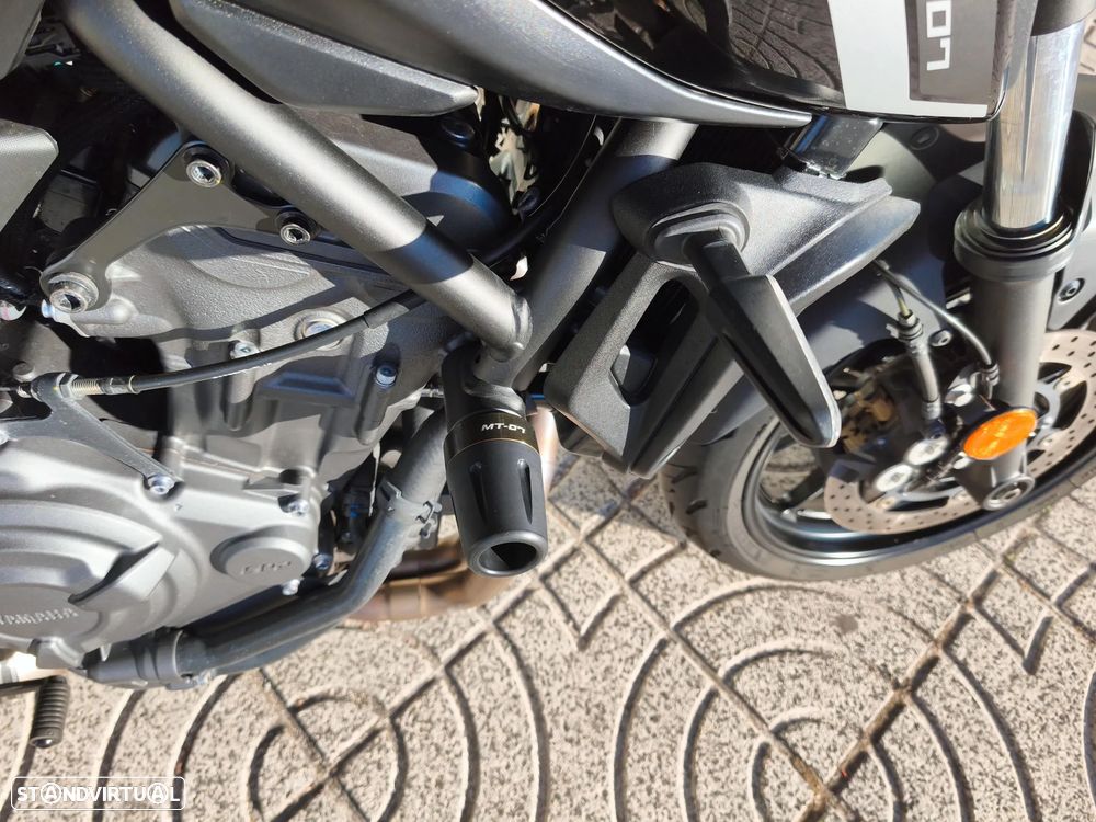 Yamaha MT-07 Pure 35kw - 14