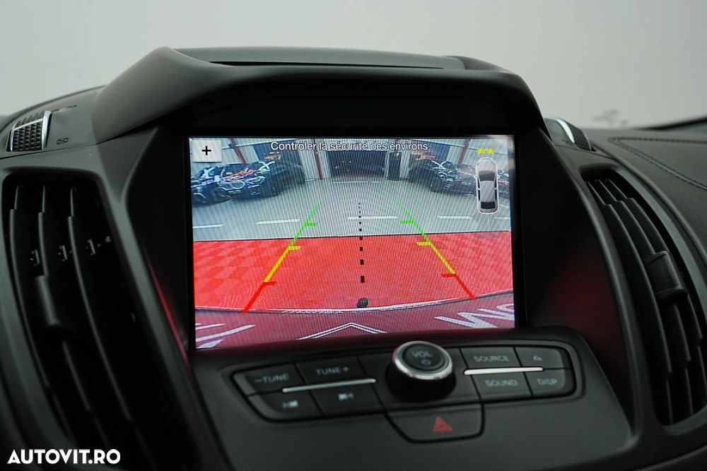 Ford Kuga 2.0 TDCi 4WD Powershift Vignale - 29