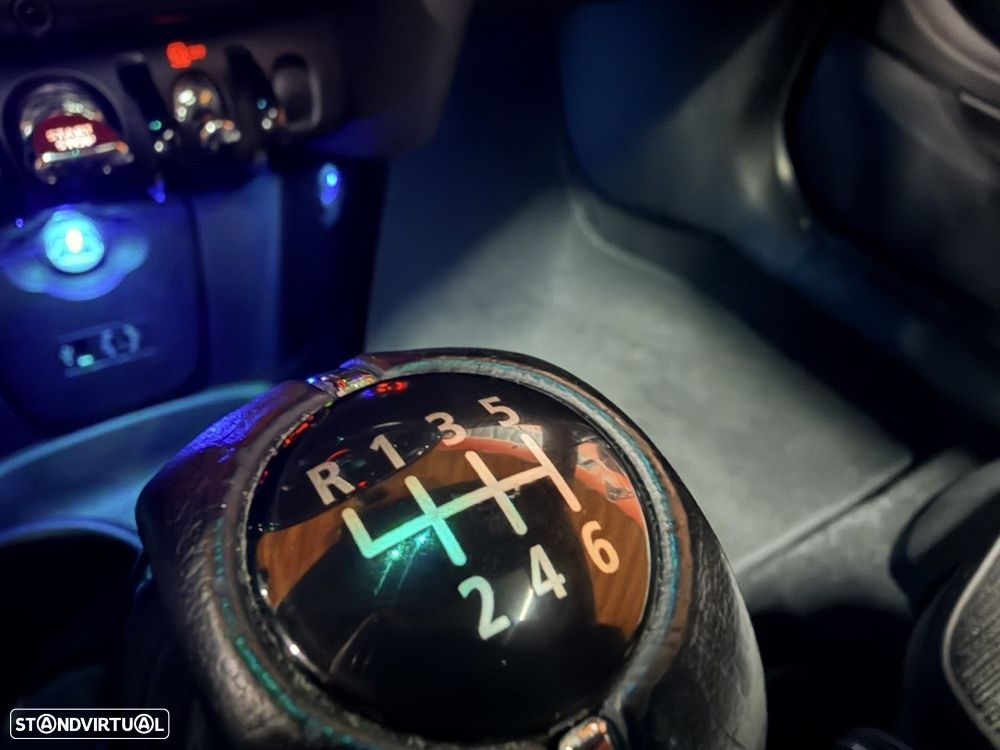 MINI 3 Portas Cooper Sport Edition - 30