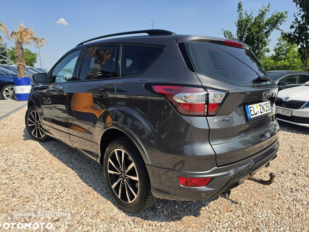 Ford Kuga 1.5 EcoBoost 2x4 ST-Line - 16