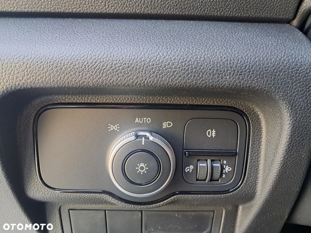 Mercedes-Benz Citan 112 CDI Furgon Ekstra Długi 3100 mm - 22