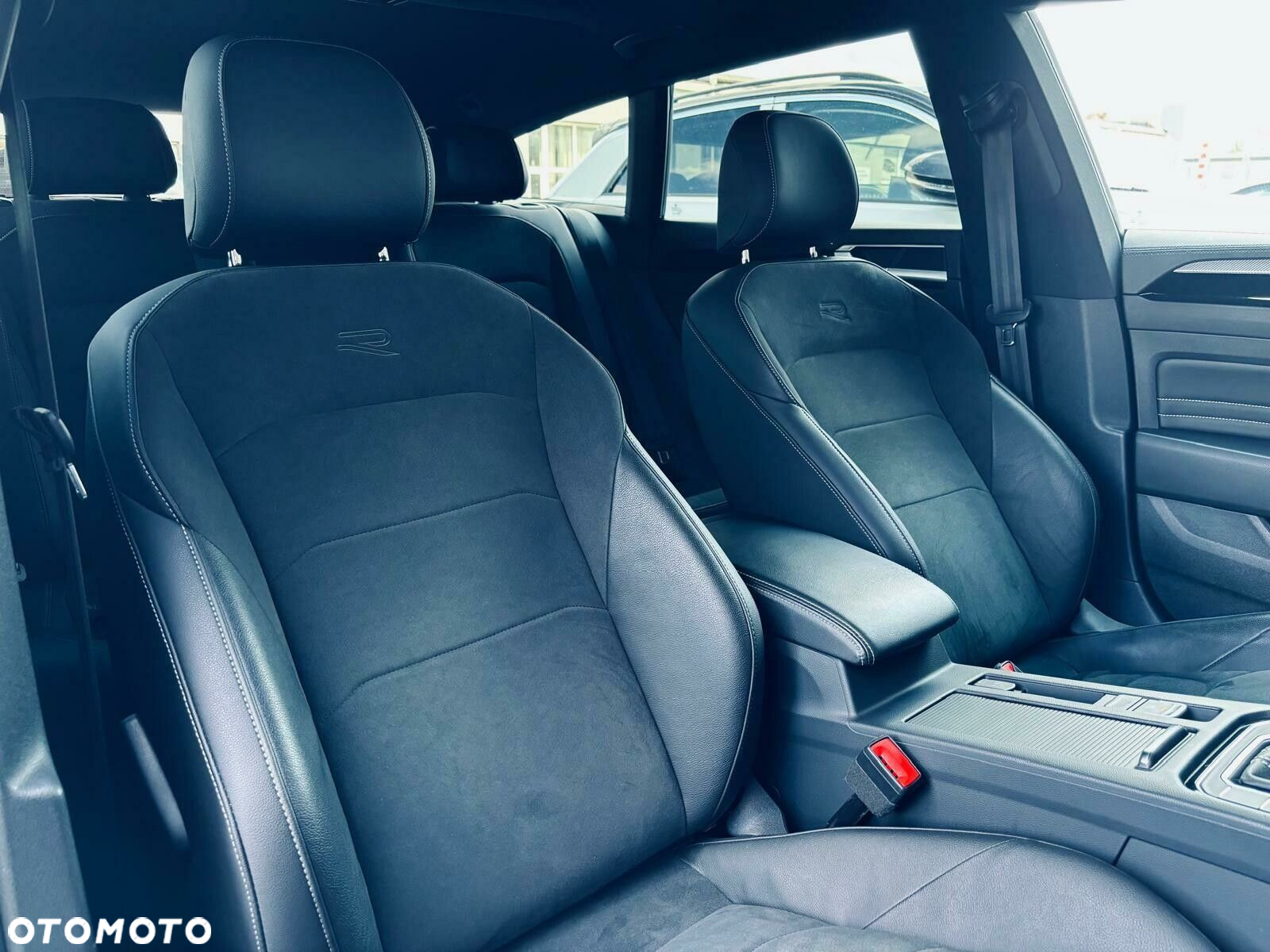 Volkswagen Arteon 2.0 TSI R-Line DSG - 20