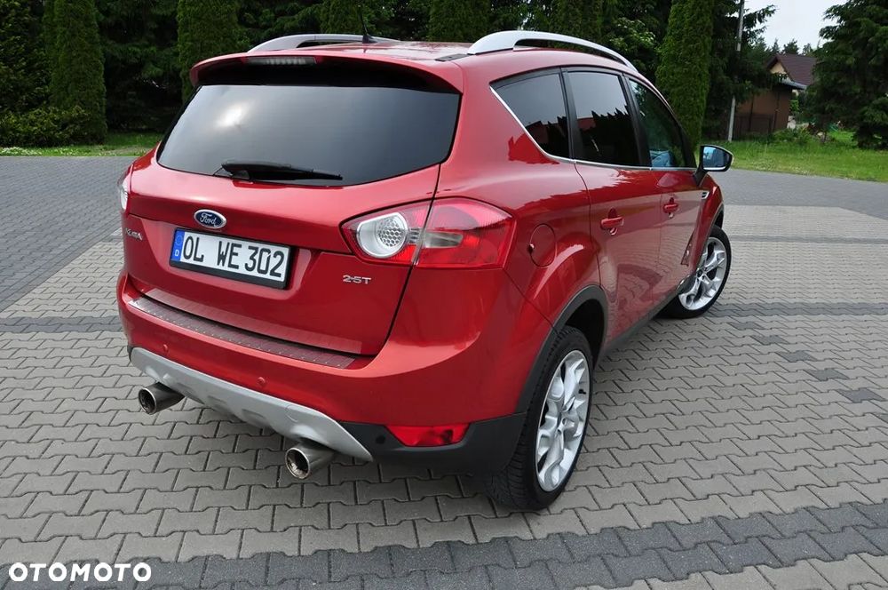 Ford Kuga 2.5 4x4 Titanium - 19