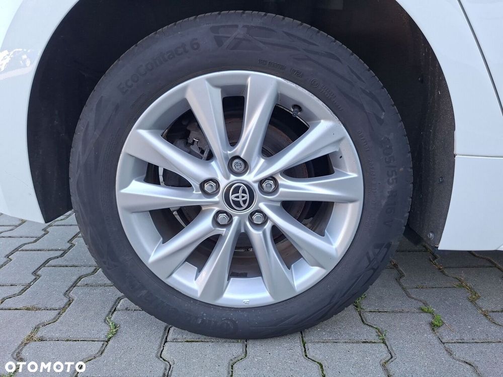 Toyota Corolla - 9