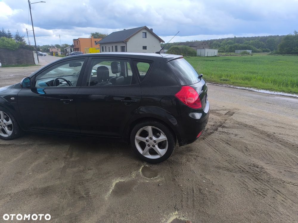 Kia Ceed 2.0 CVVT Automatik TX - 2
