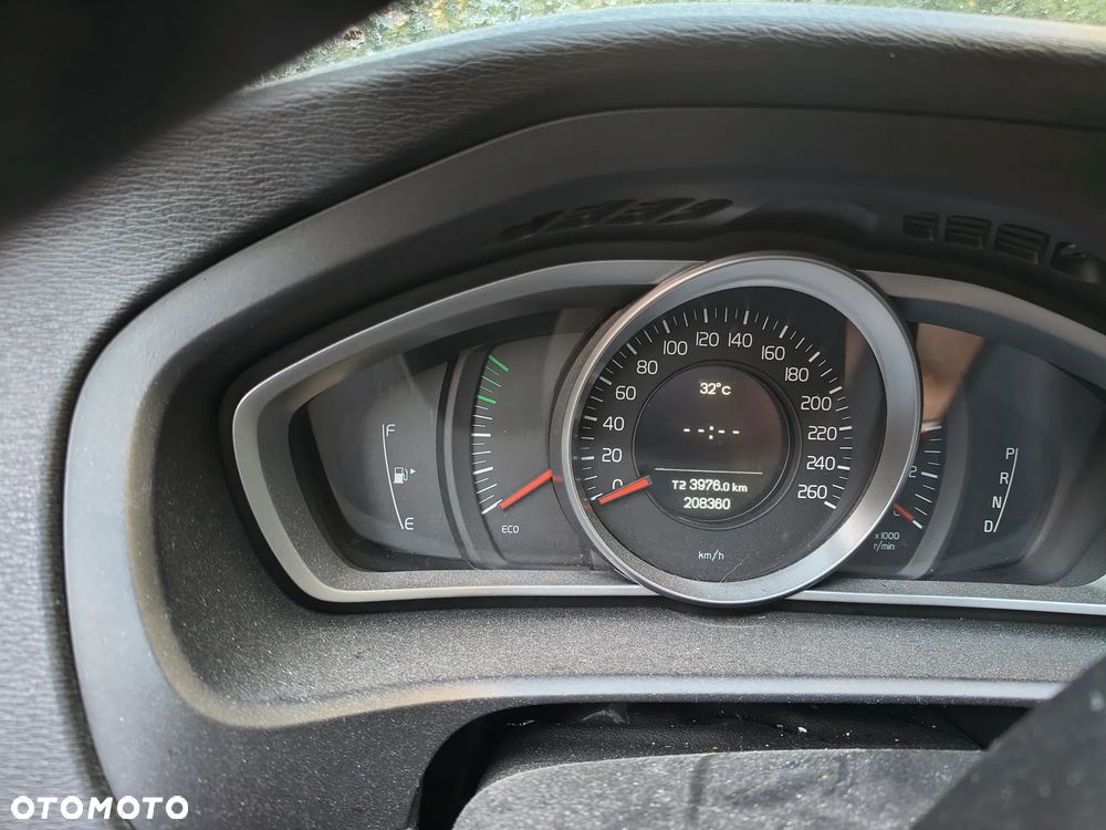 Volvo V40 - 4