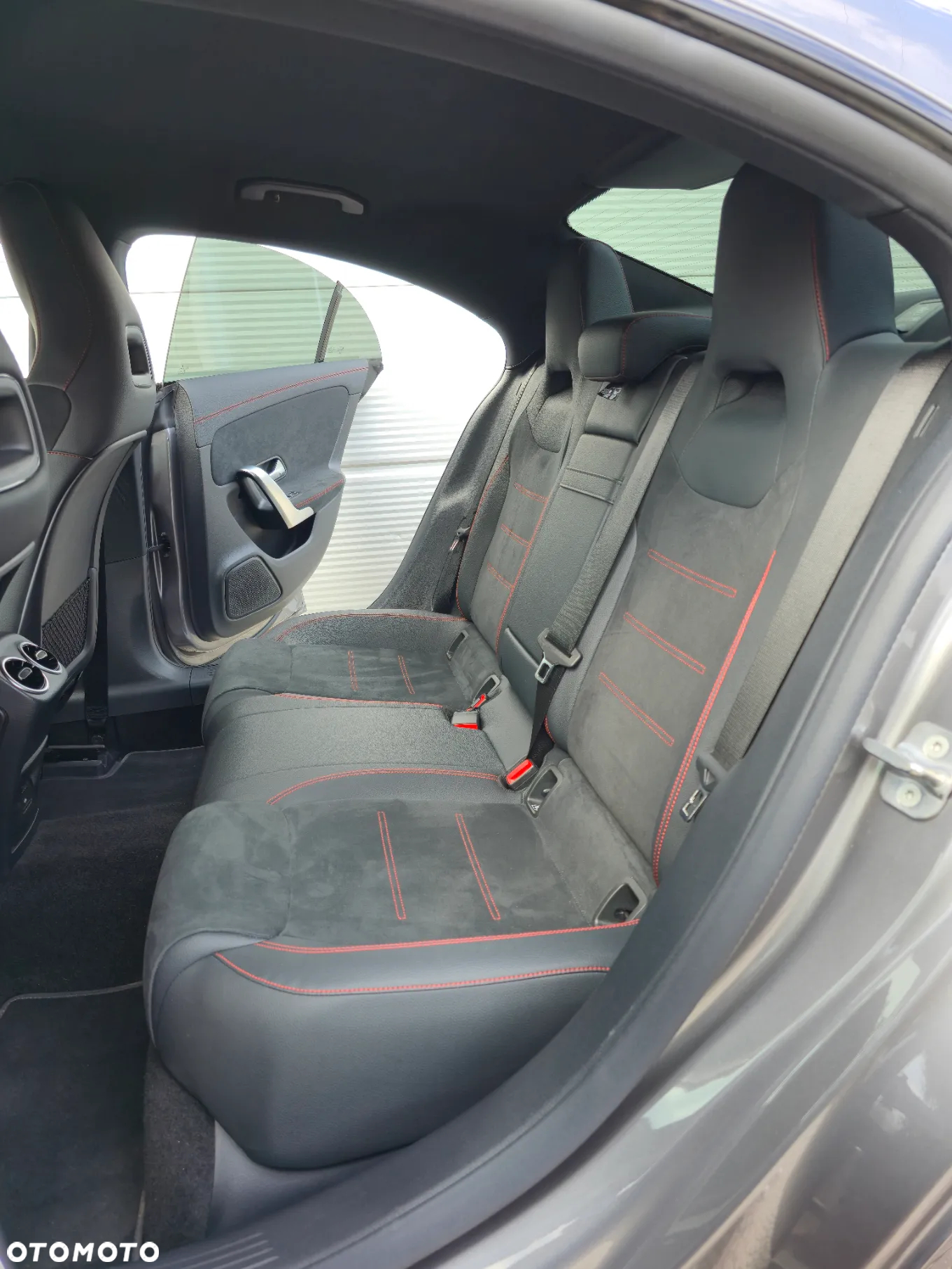Mercedes-Benz CLA 250 e 8G-DCT AMG Line Advanced Plus - 26