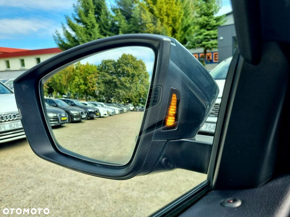 Skoda Karoq 2.0 TDI SCR 4x4 Style DSG - 26