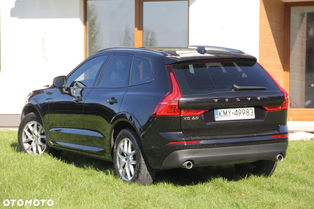 Volvo XC 60 D4 AWD Momentum - 3